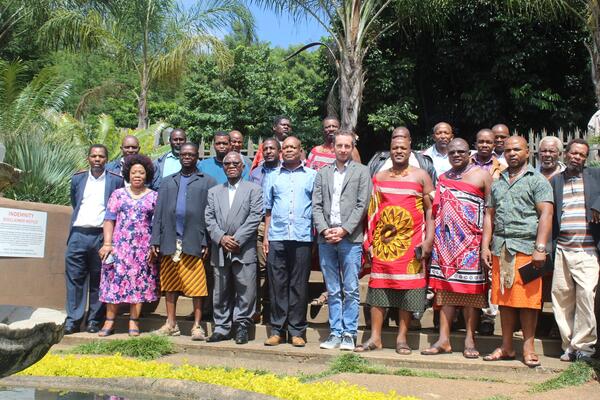  Meeting between community leaders and MSF Head of mission in Nhlangano, Eswatini
